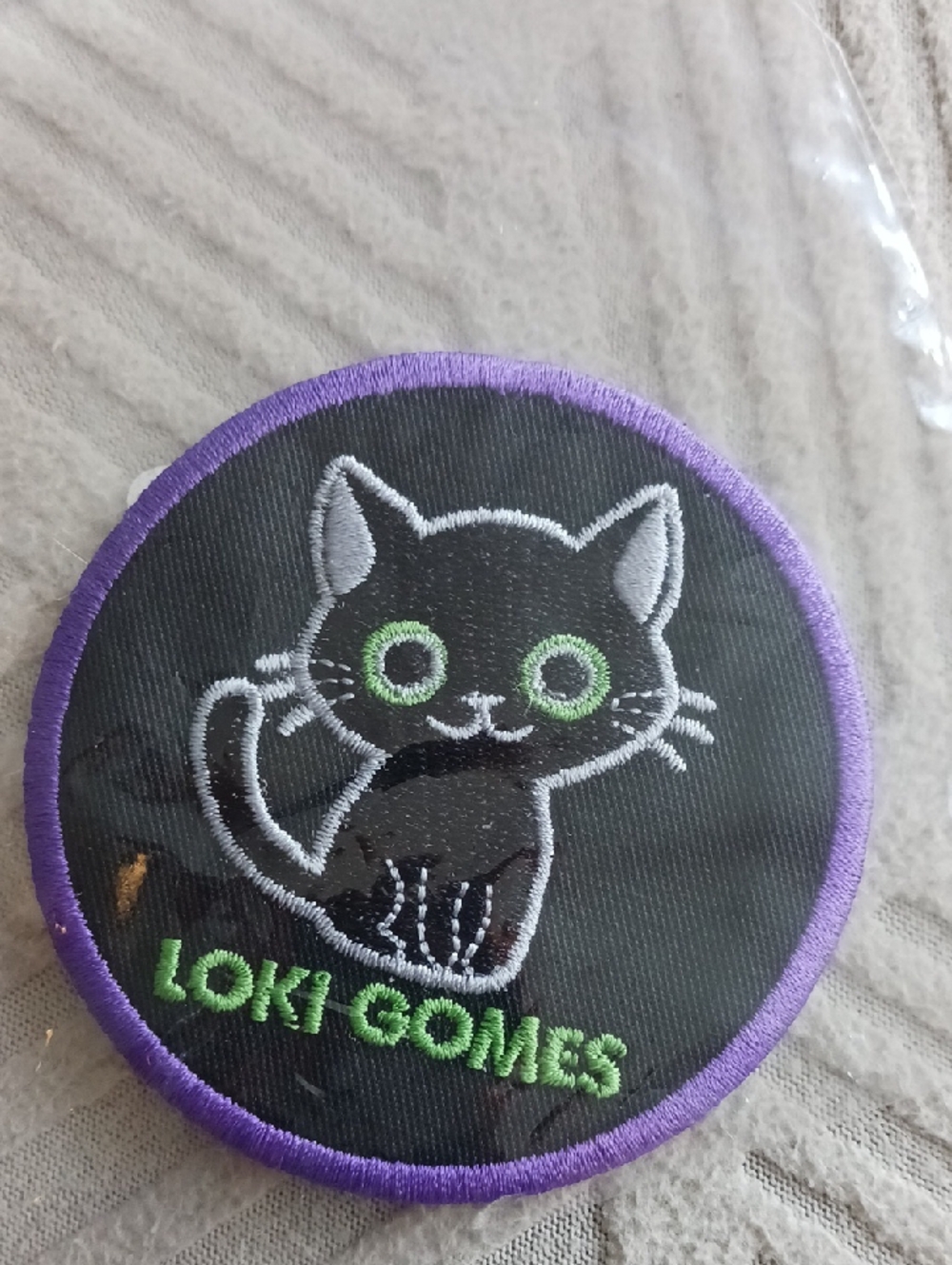 Green-Eyed Cat Patch - Black & Purple